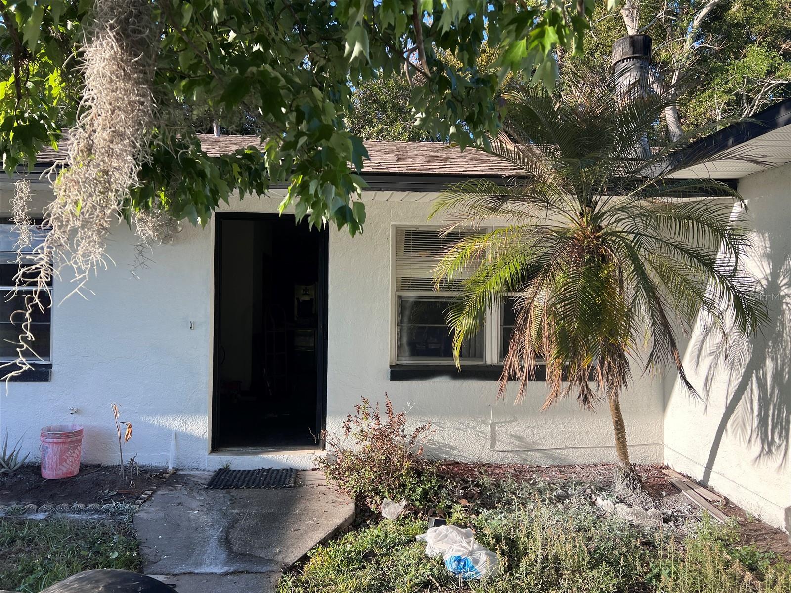 Image 2 of 7 For 727 Wyoming  