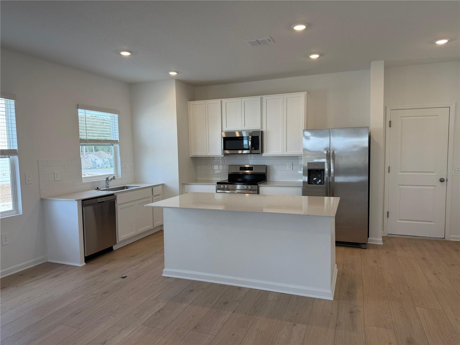 Image 4 of 19 For 5151 Loyalty Drive