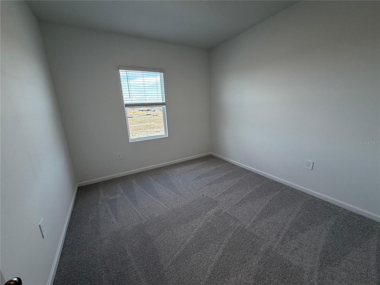 Image 6 of 19 For 5151 Loyalty Drive