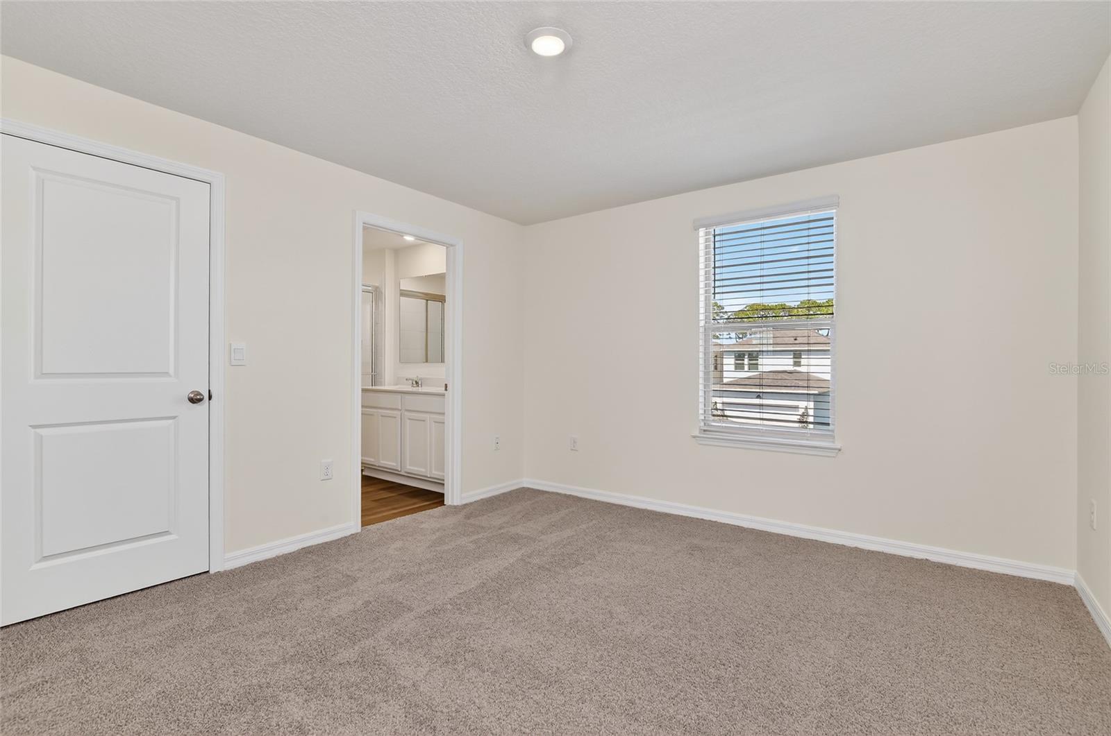 Image 14 of 55 For 16587 Barbours Creek Way