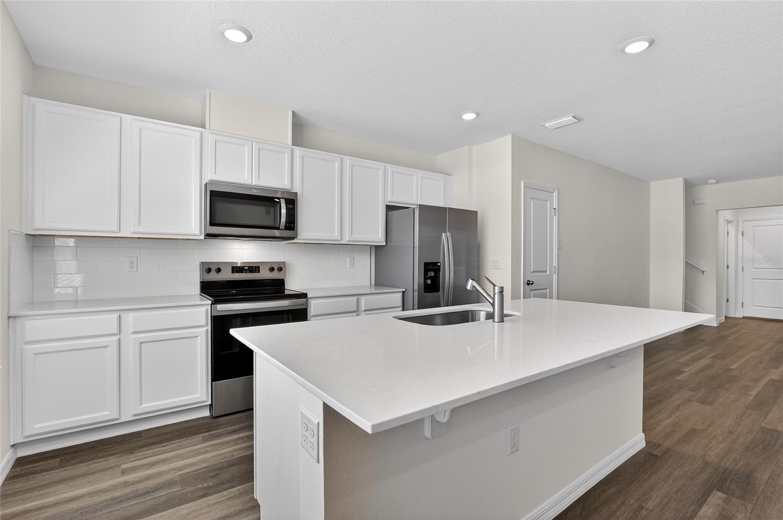 Image 18 of 55 For 16587 Barbours Creek Way