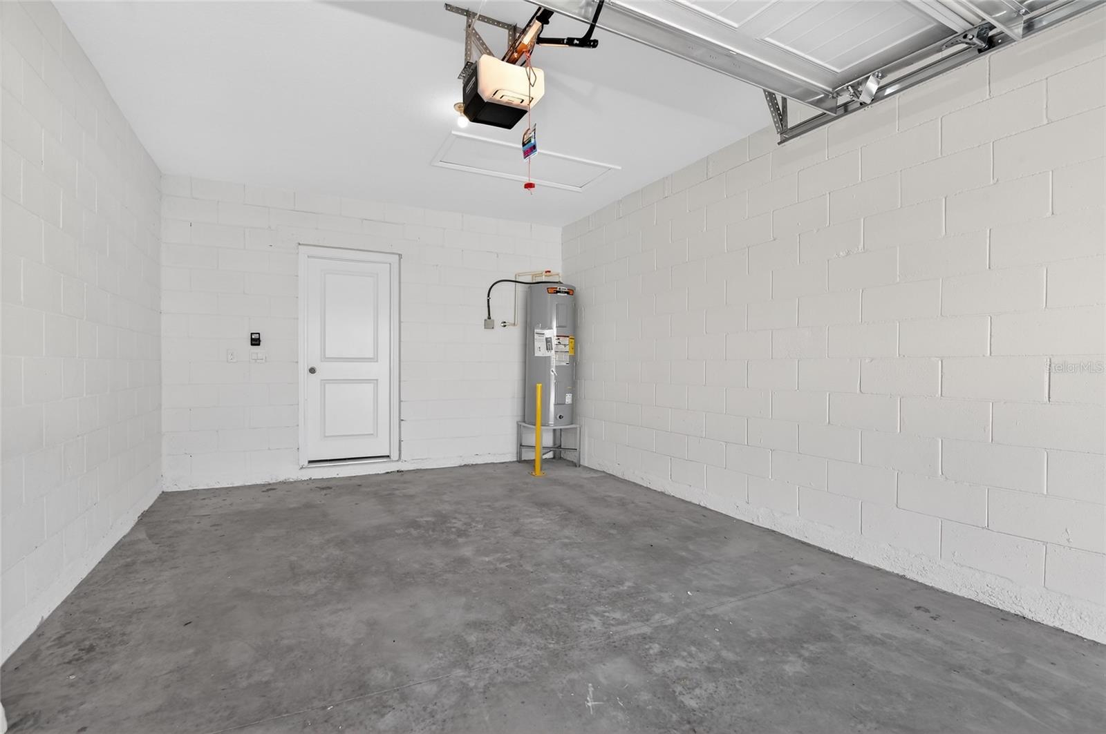 Image 25 of 55 For 16587 Barbours Creek Way