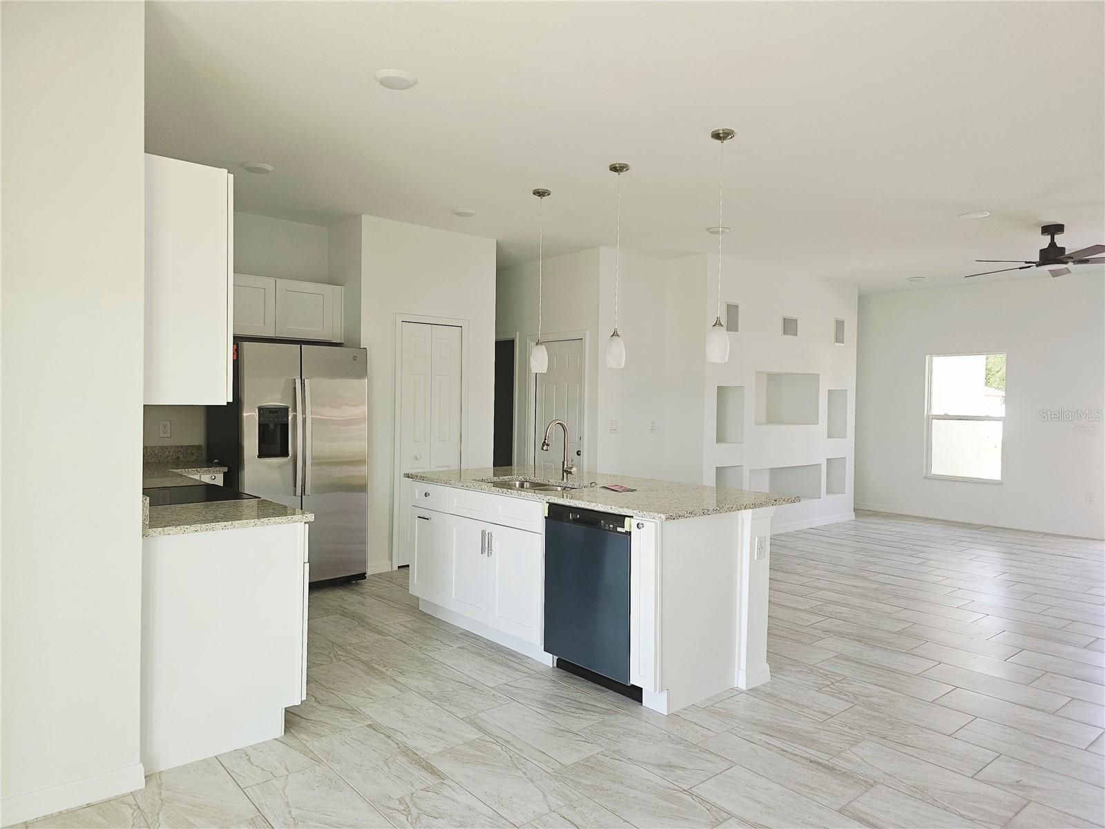 Image 5 of 16 For 39 Catalina Court