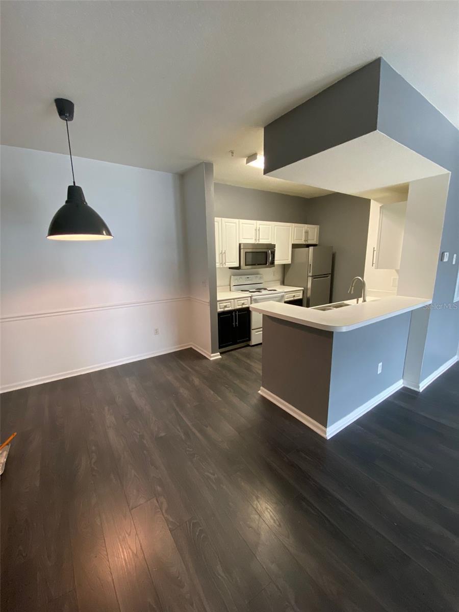 Image 3 of 15 For 2013 Tizewell Circle 1407