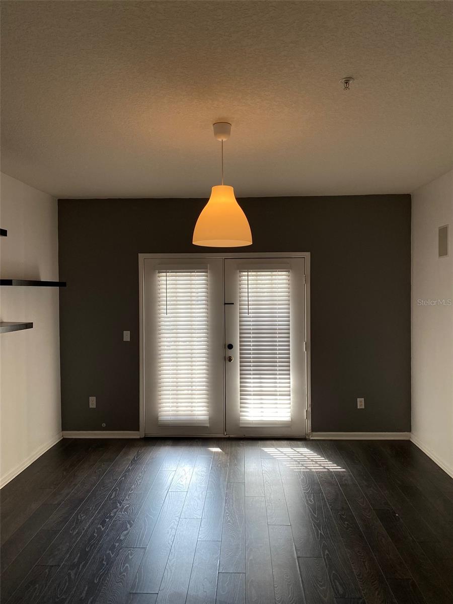 Image 6 of 15 For 2013 Tizewell Circle 1407