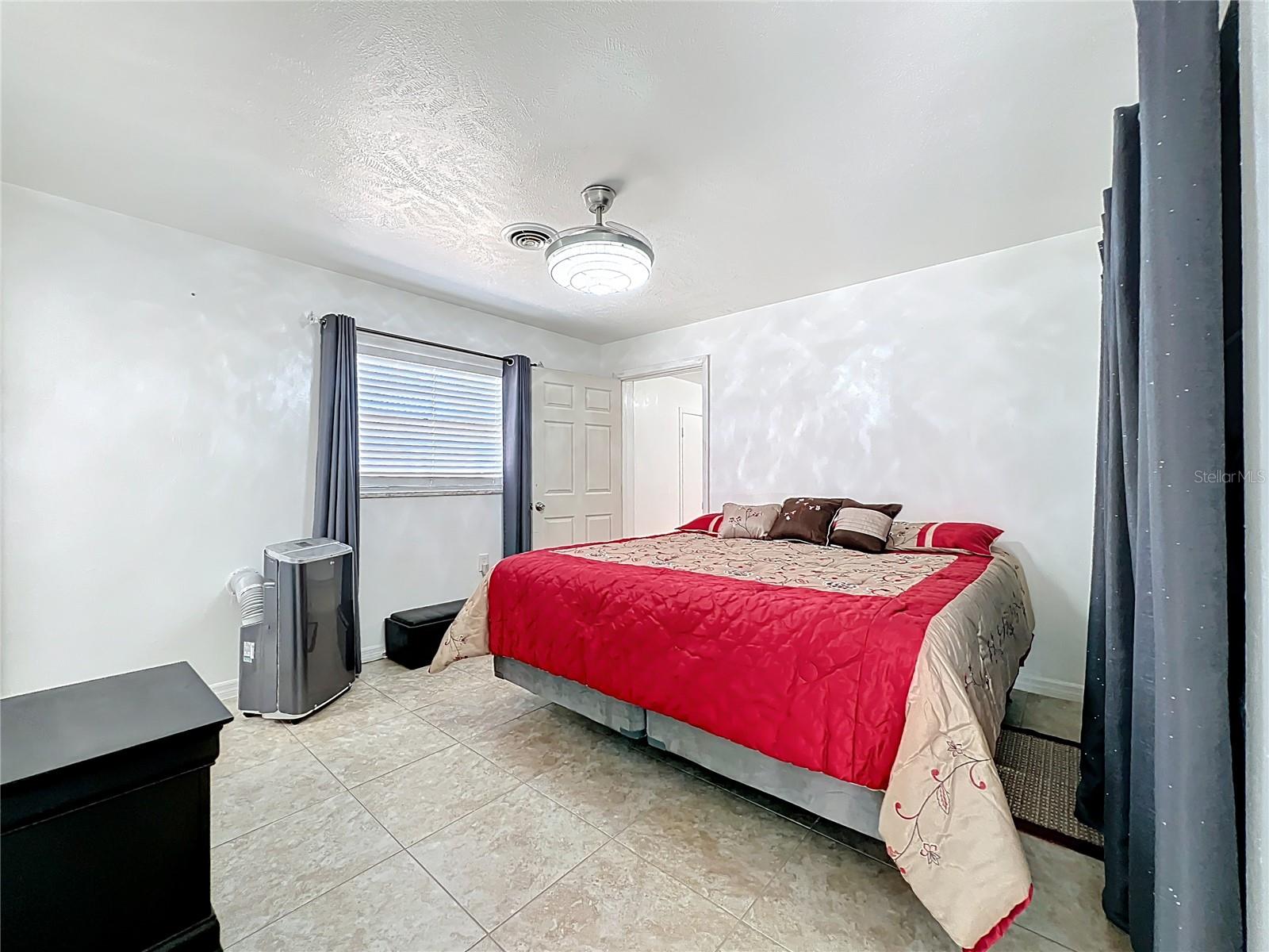 Image 23 of 47 For 3802 Westgate Road