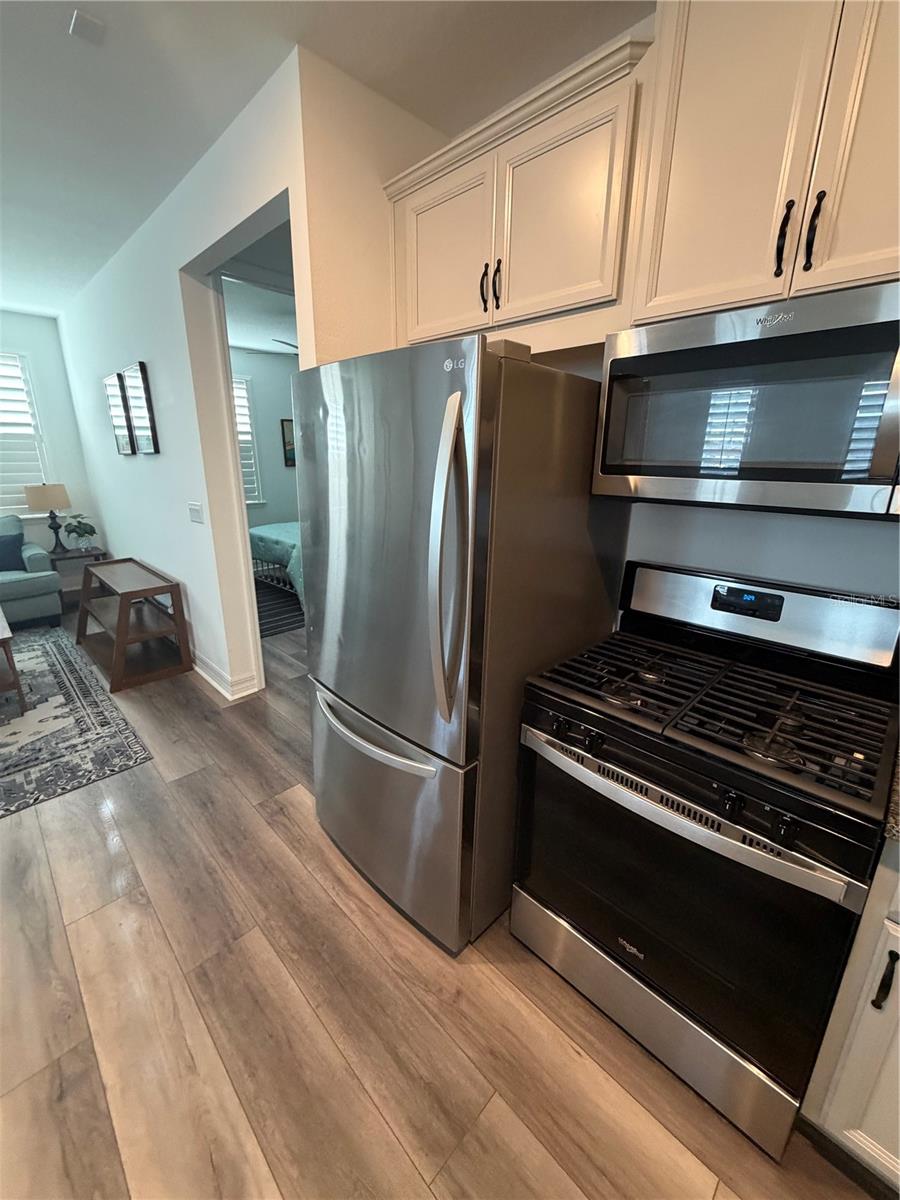 Image 11 of 27 For 1860 Beach Ridge Road