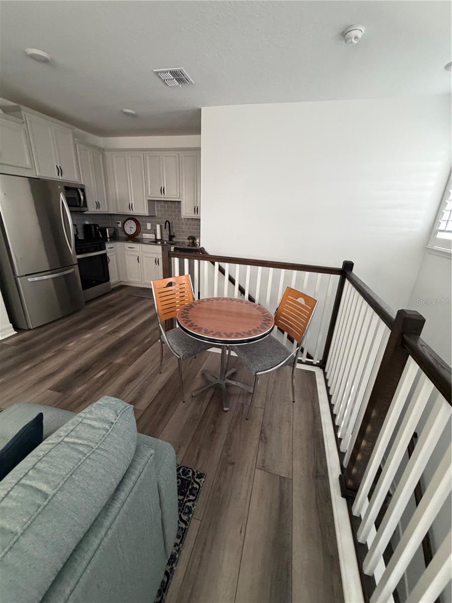 Image 18 of 27 For 1860 Beach Ridge Road