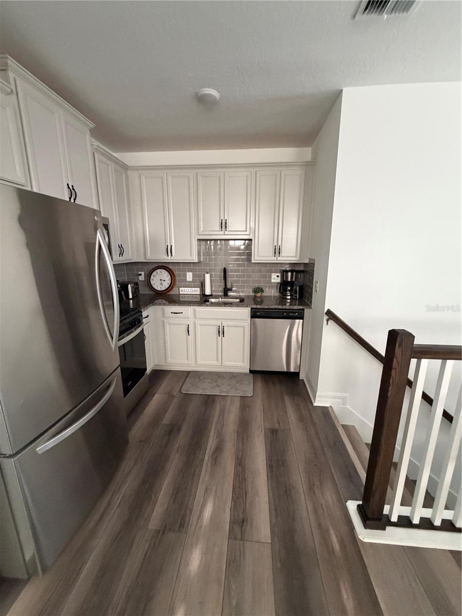 Image 9 of 27 For 1860 Beach Ridge Road