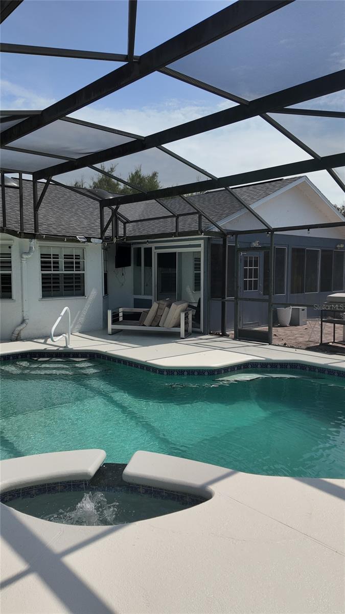 Image 27 of 28 For 1110 Craig Court