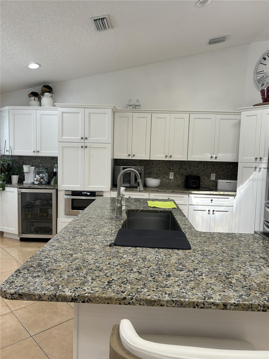 Image 8 of 28 For 1110 Craig Court