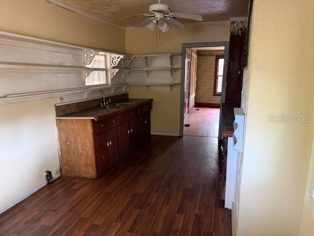 Image 8 of 15 For 1600 Lakeview Avenue