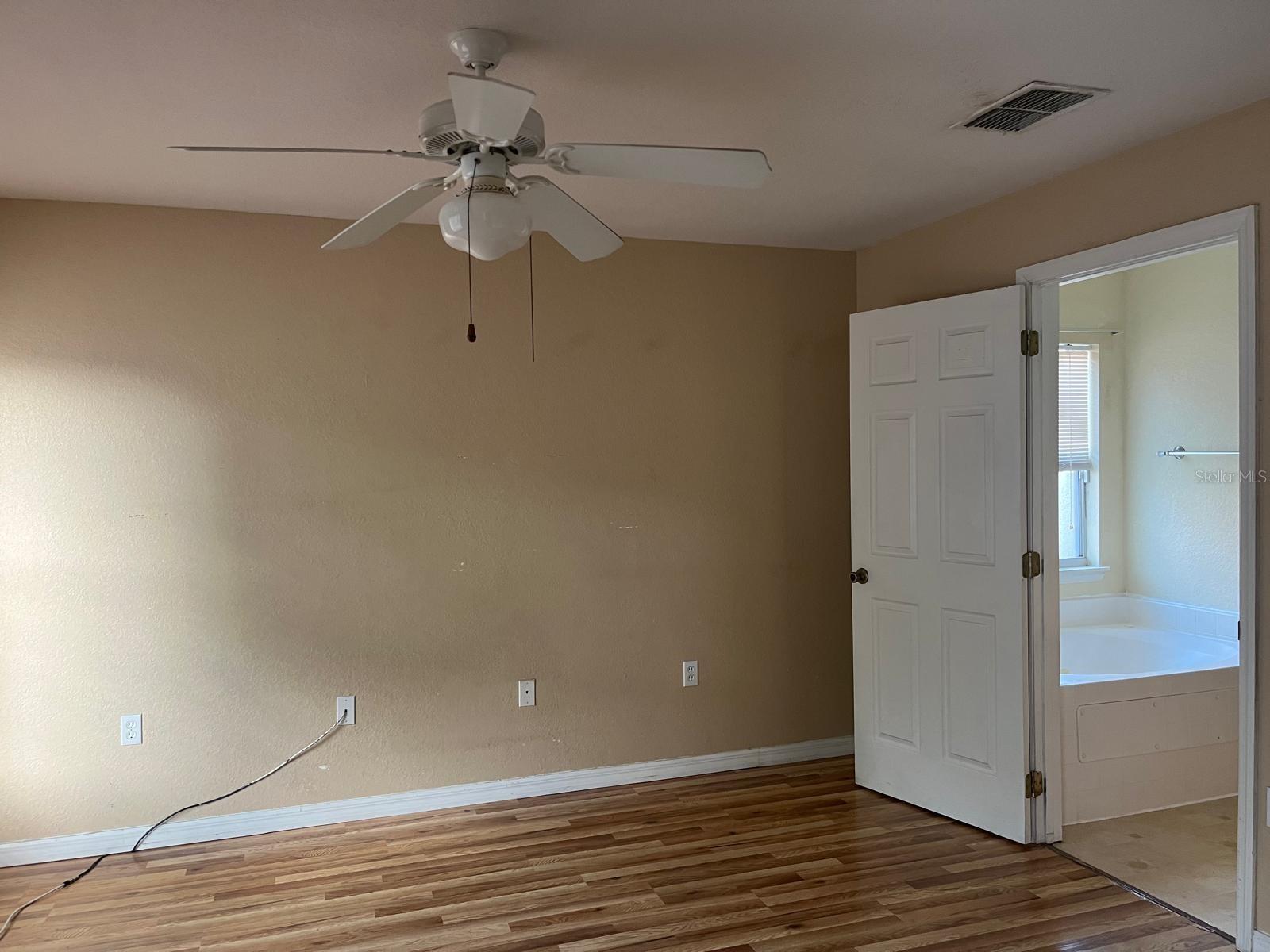 Image 15 of 26 For 754 Pelican Court