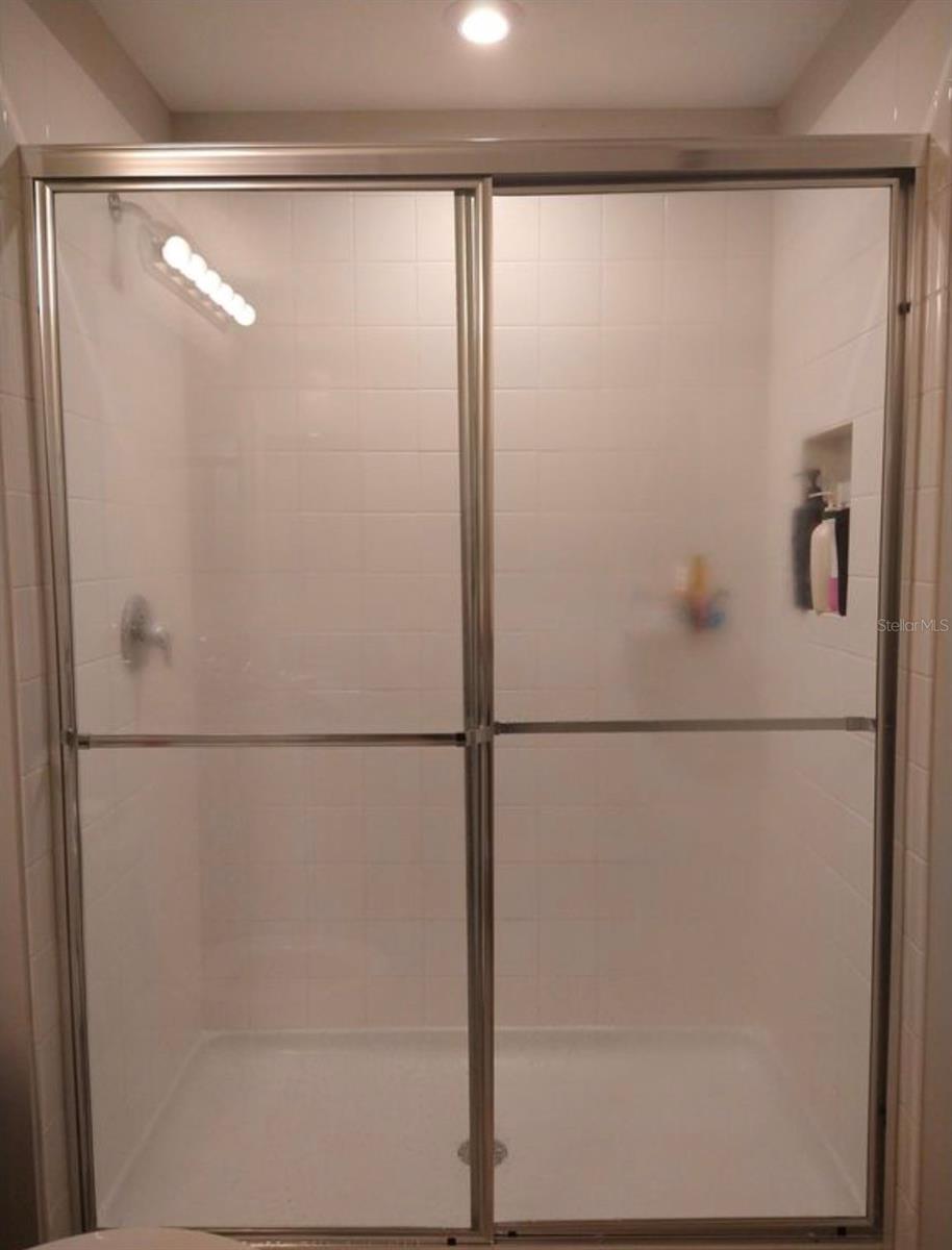 Image 8 of 14 For 10552 Salt Grove St