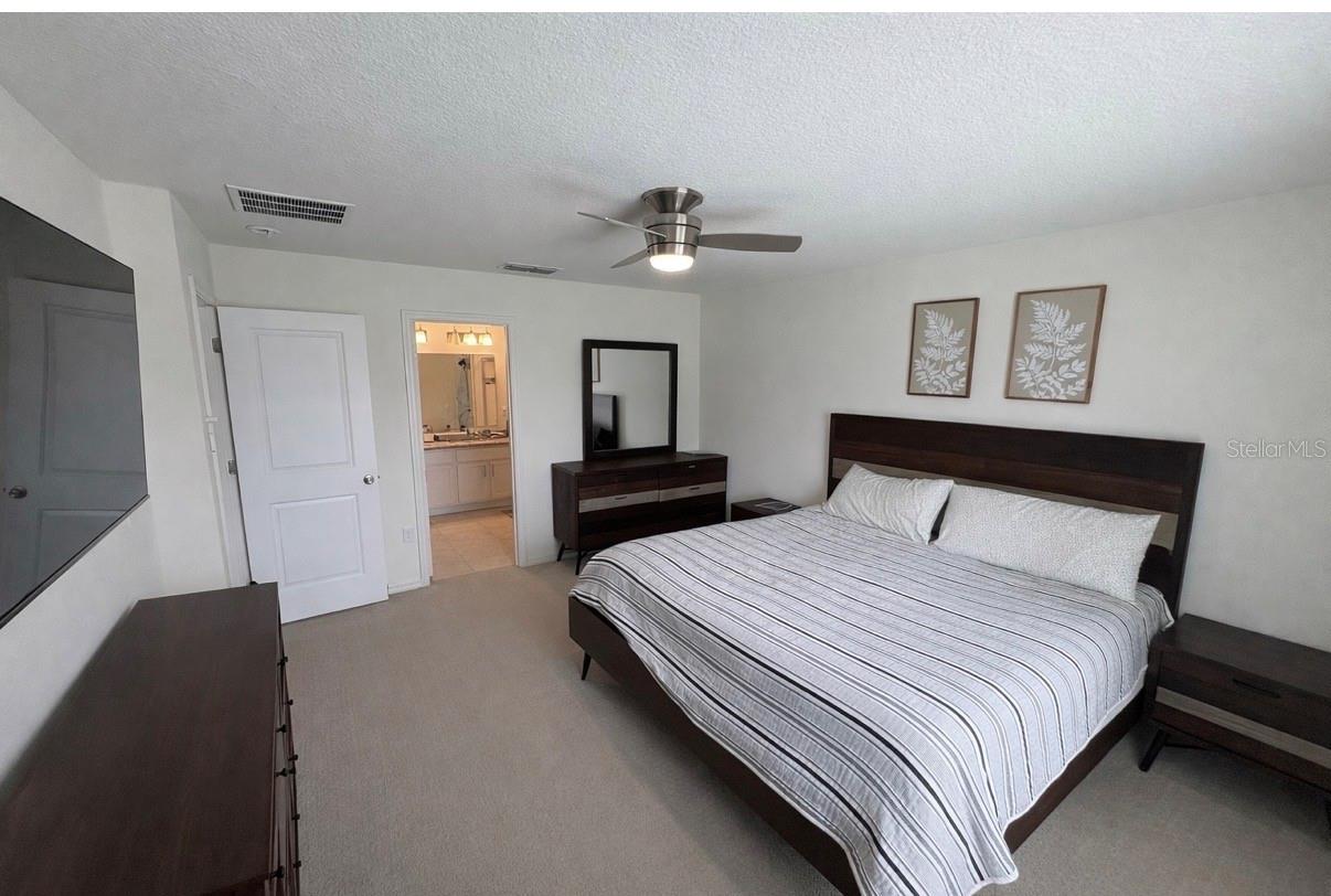 Image 7 of 14 For 433 Summer Grove Lane