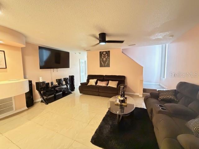 Image 5 of 16 For 979 Kenbar Avenue