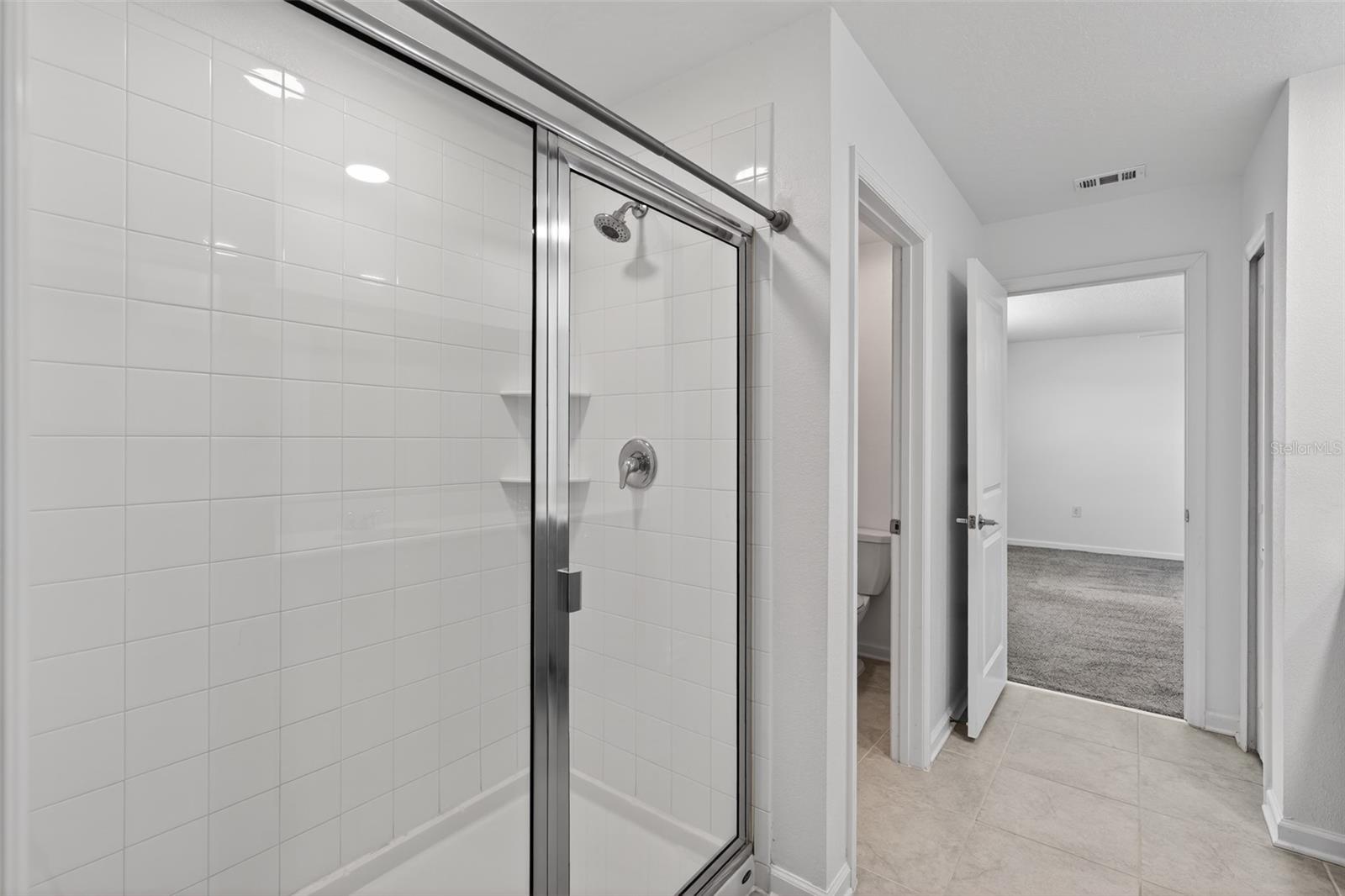 Image 22 of 37 For 124 Pineywoods Street