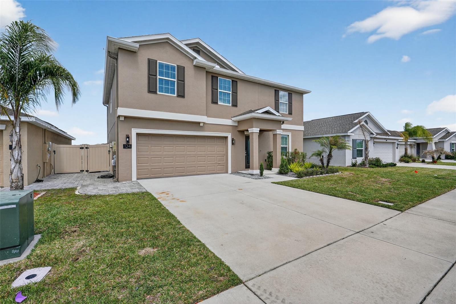 Image 3 of 37 For 124 Pineywoods Street