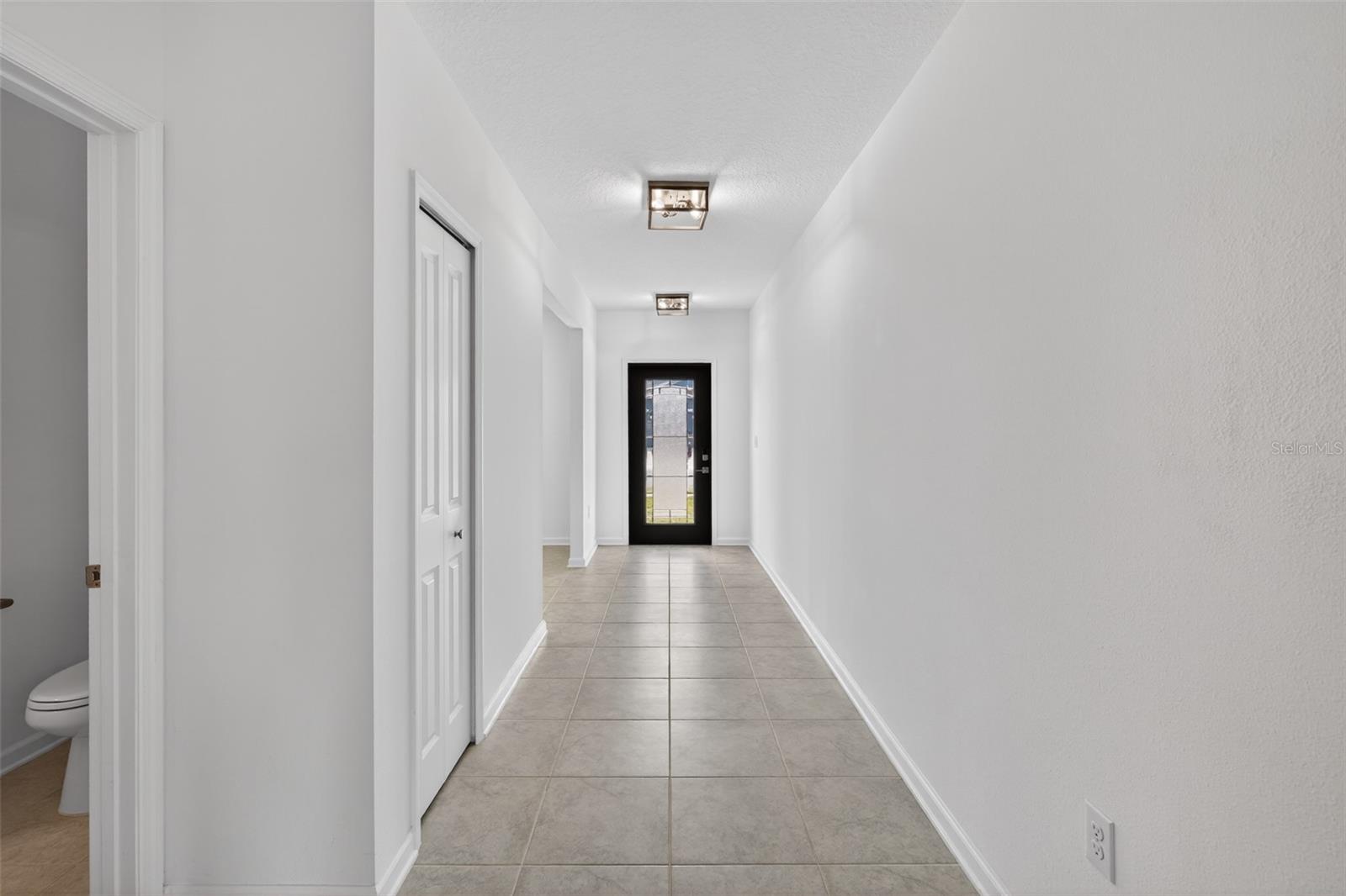 Image 4 of 37 For 124 Pineywoods Street