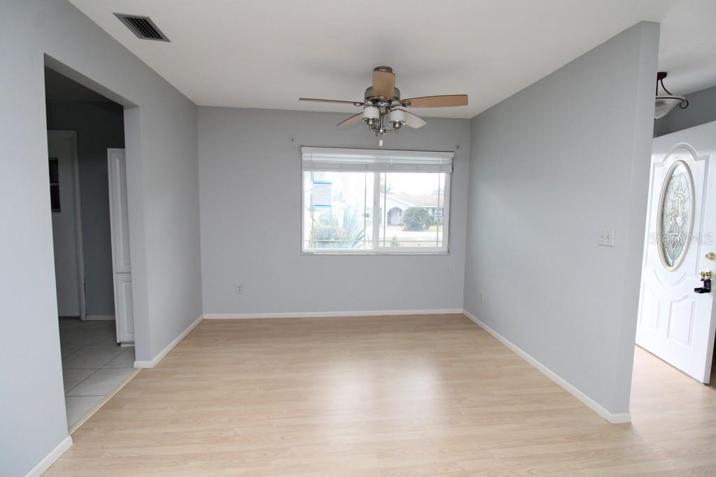 Image 10 of 22 For 2 Pine Run