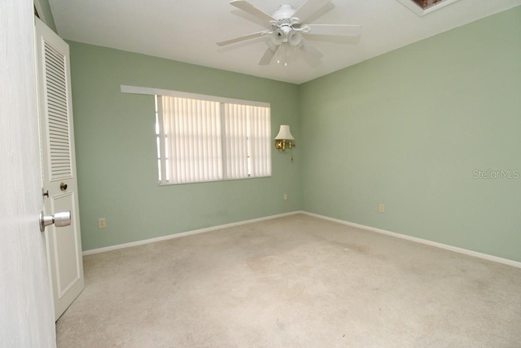 Image 17 of 22 For 2 Pine Run