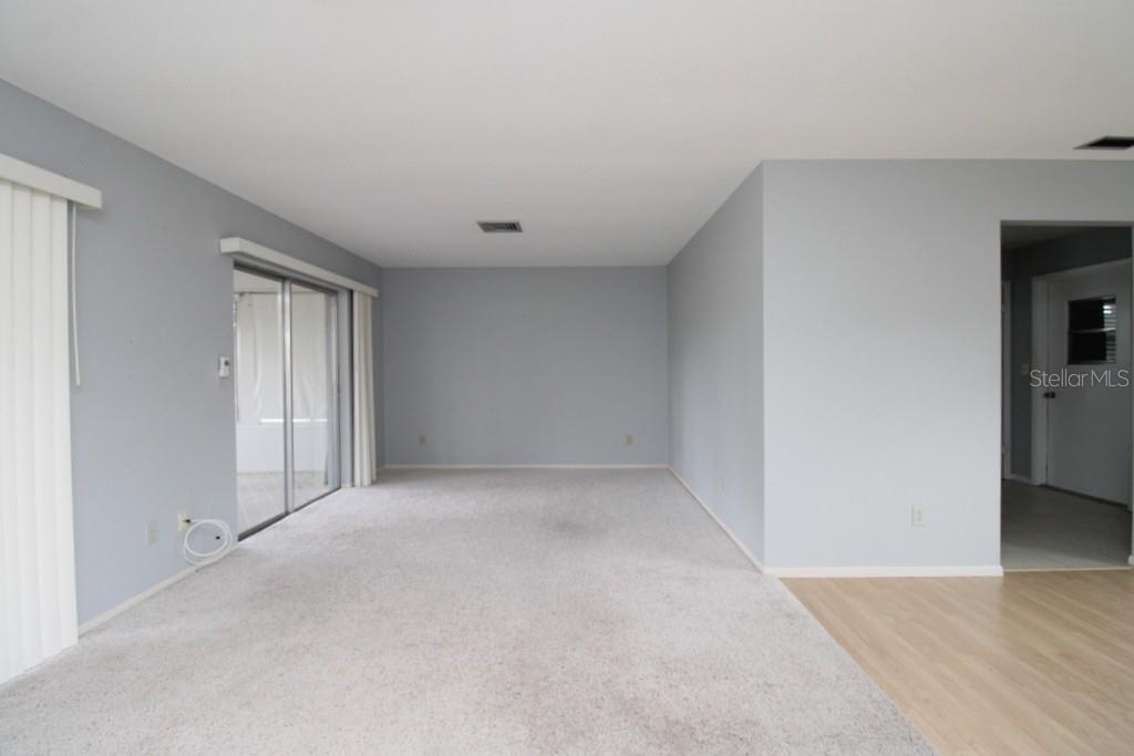 Image 7 of 22 For 2 Pine Run