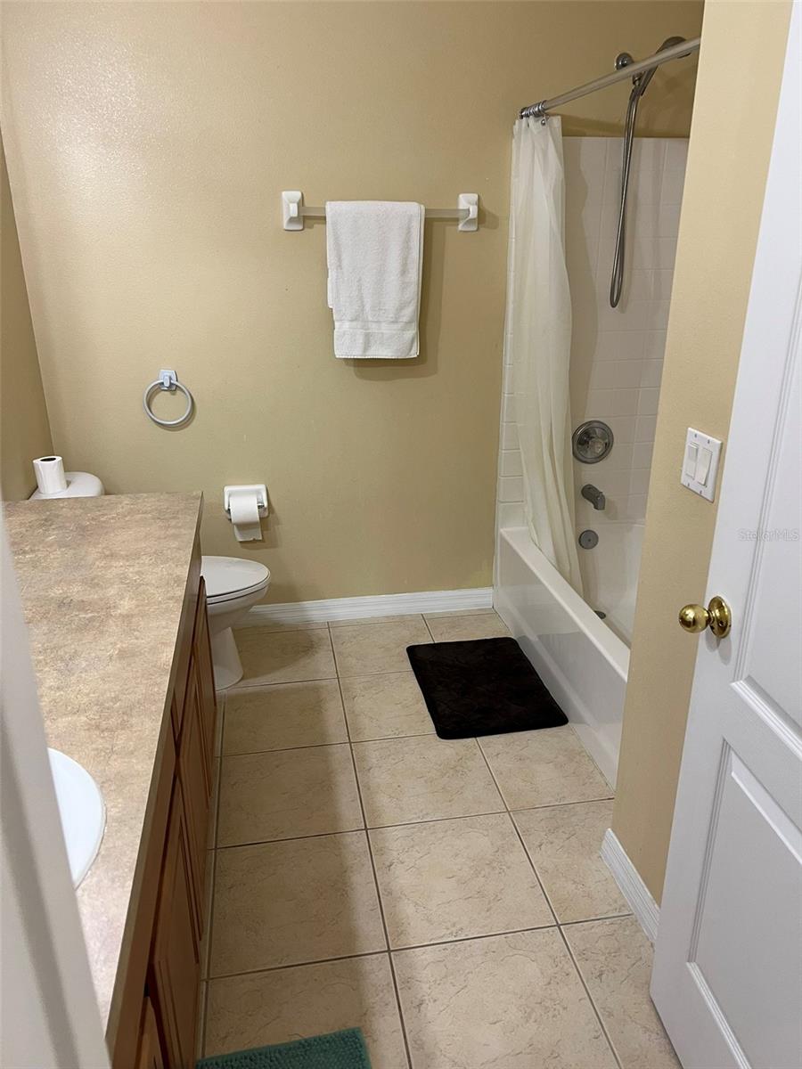 Image 19 of 20 For 948 Hacienda Circle