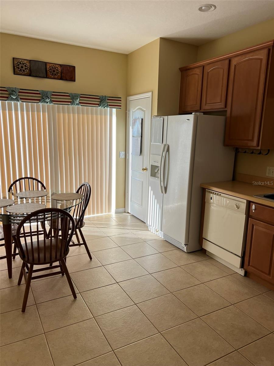 Image 9 of 20 For 948 Hacienda Circle