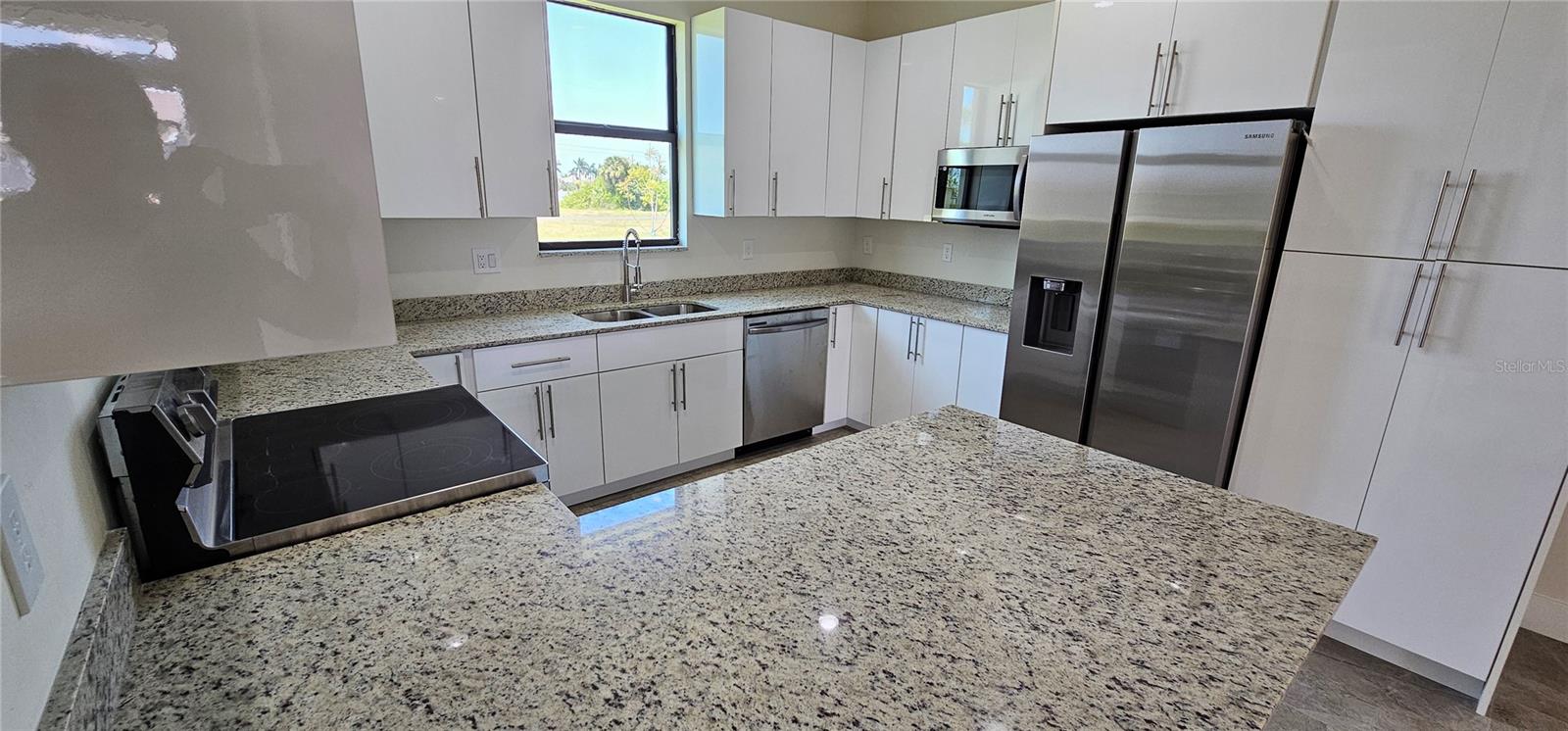 Image 10 of 38 For 3008 41st Avenue