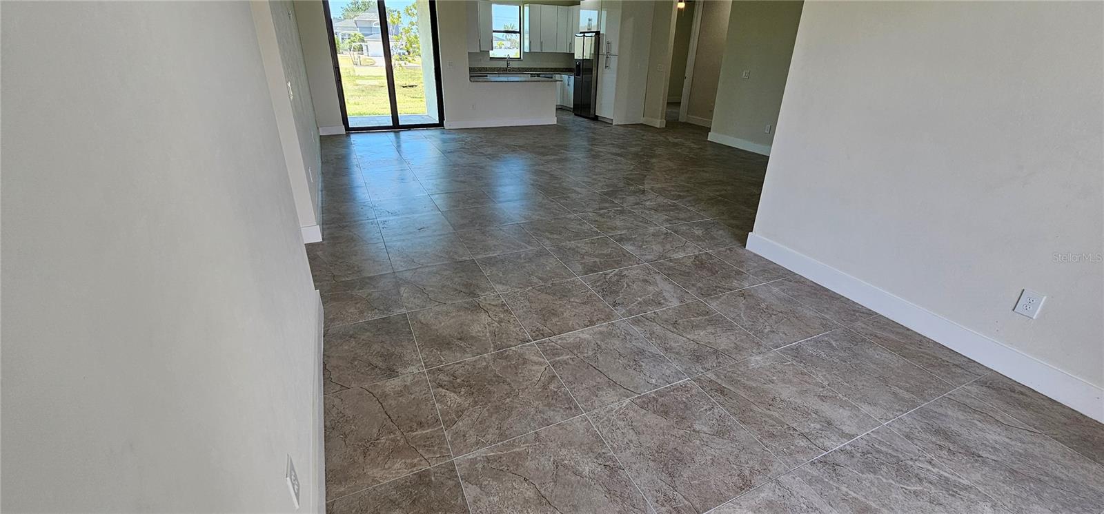 Image 17 of 38 For 3008 41st Avenue