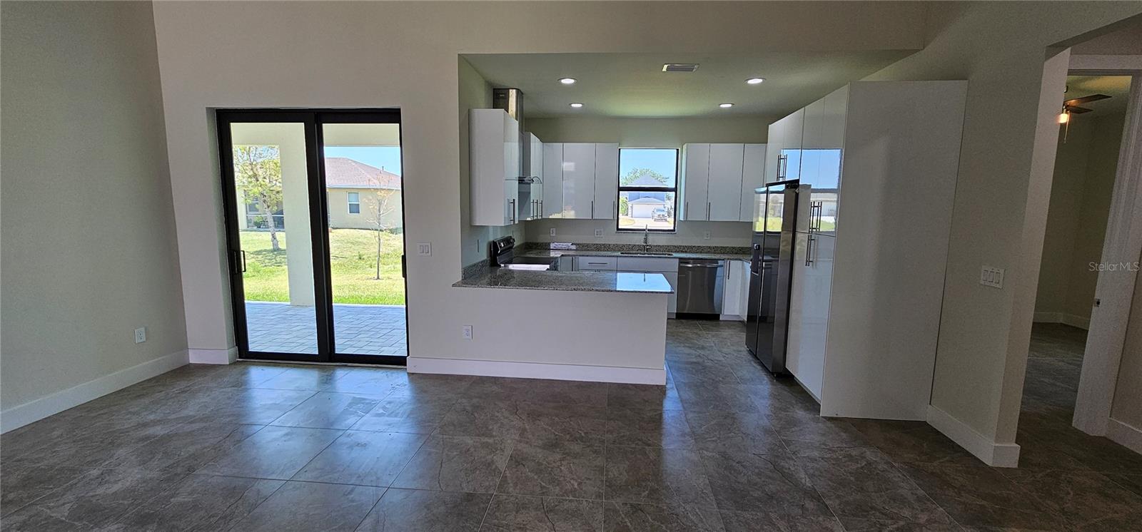 Image 19 of 38 For 3008 41st Avenue