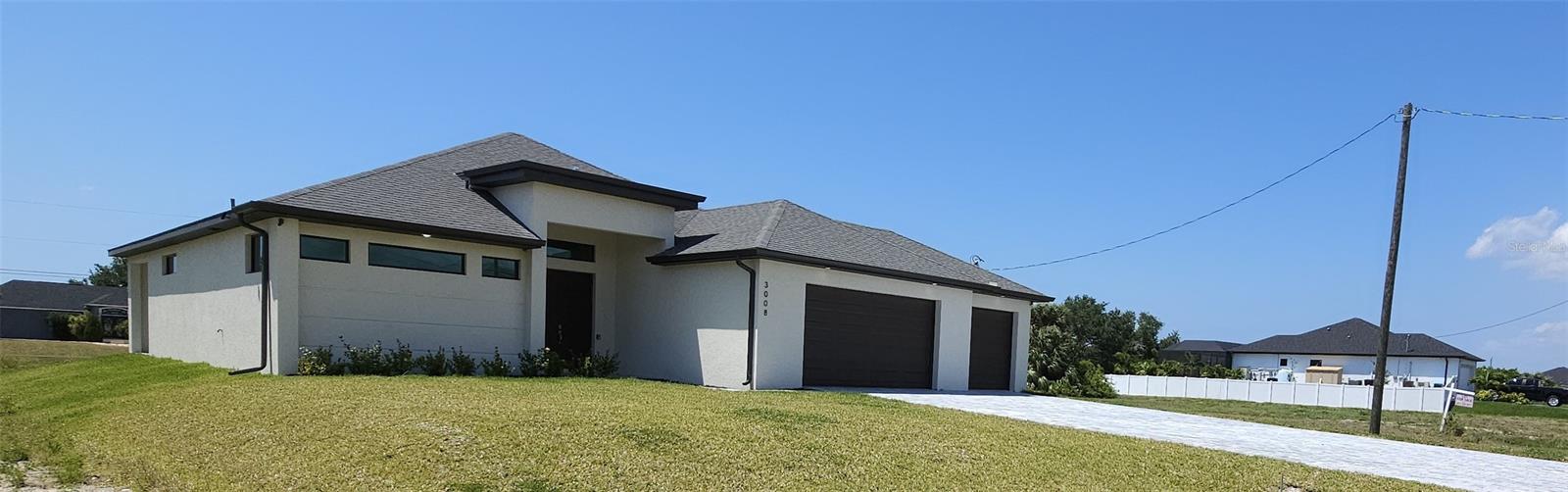 Image 2 of 38 For 3008 41st Avenue