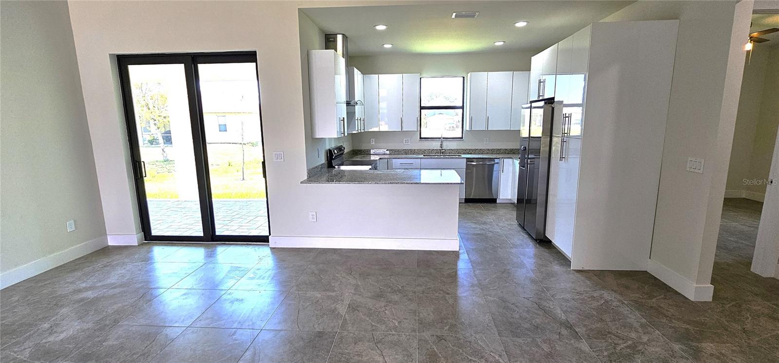 Image 20 of 38 For 3008 41st Avenue