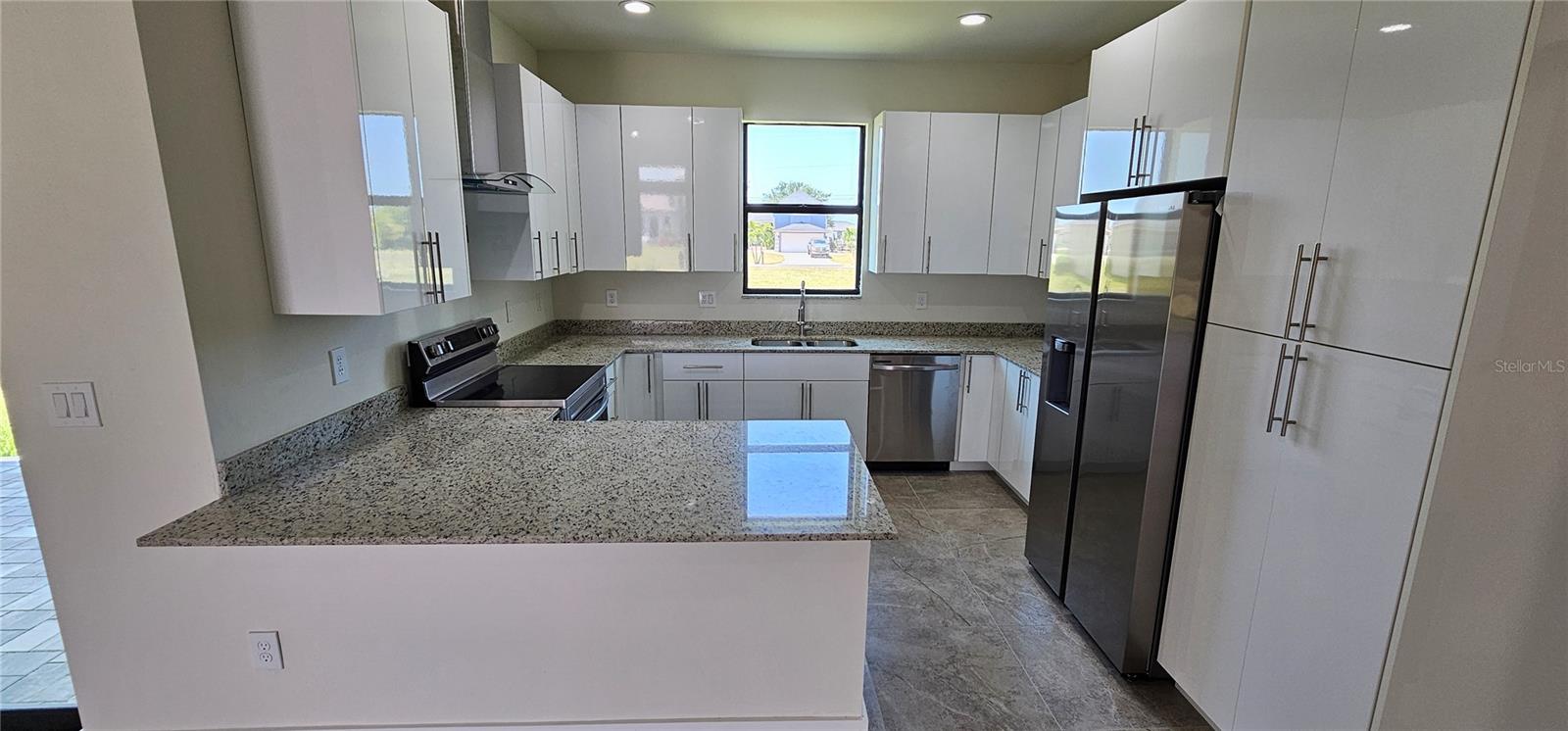 Image 21 of 38 For 3008 41st Avenue