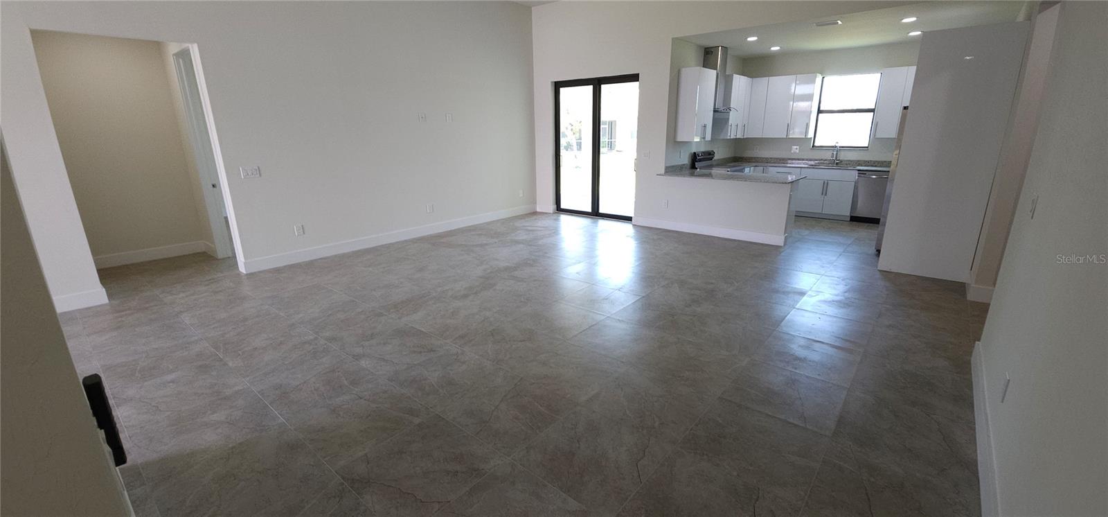 Image 26 of 38 For 3008 41st Avenue