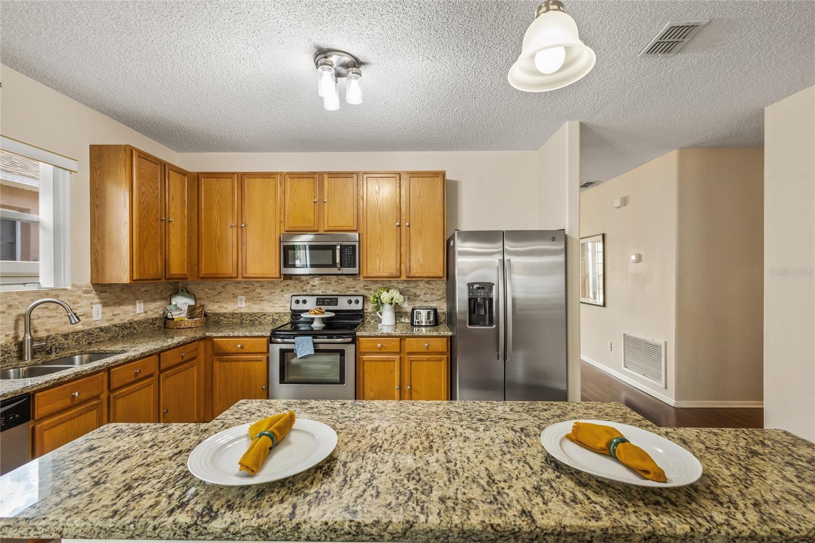 Image 9 of 35 For 422 Graystone Boulevard