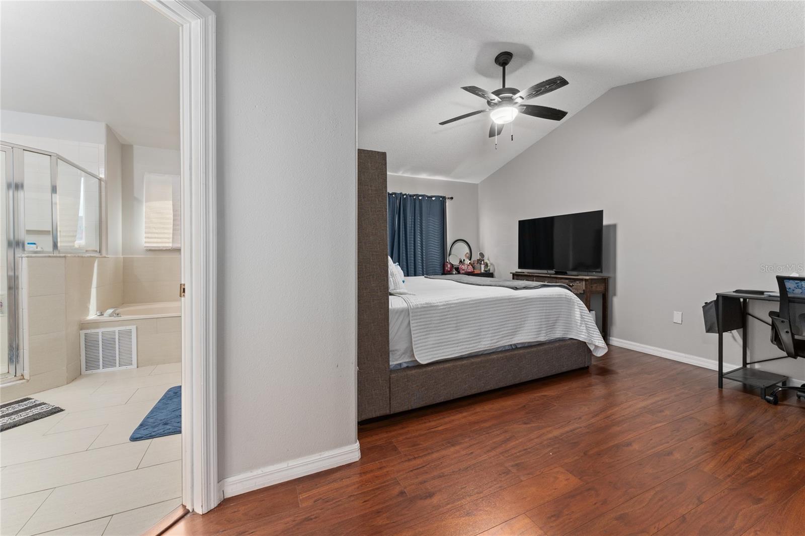 Image 19 of 29 For 2035 Island Brook Lane