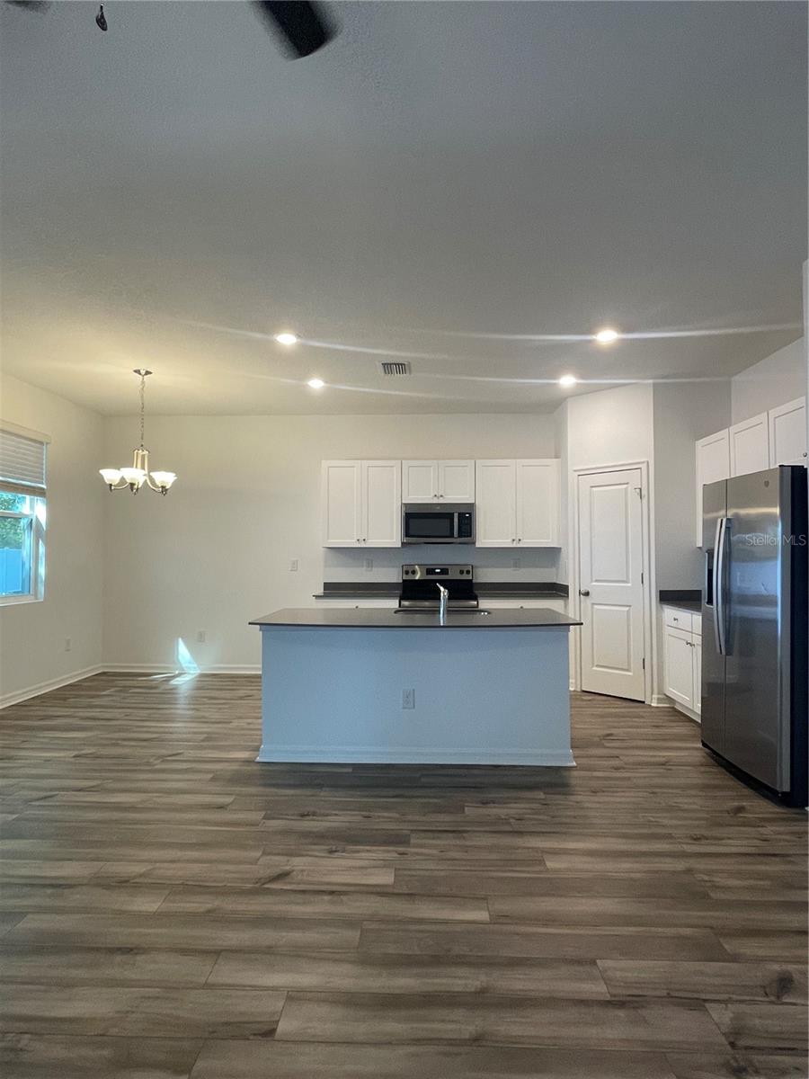 Image 5 of 32 For 34772 Mulrion Drive