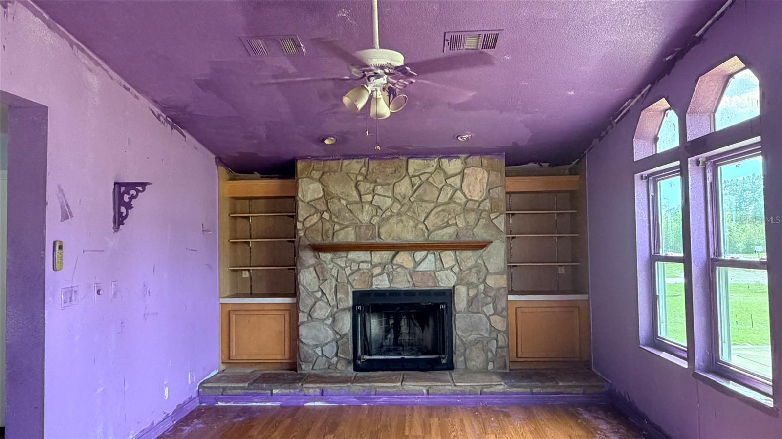 Image 13 of 23 For 1831 Winchester Court S