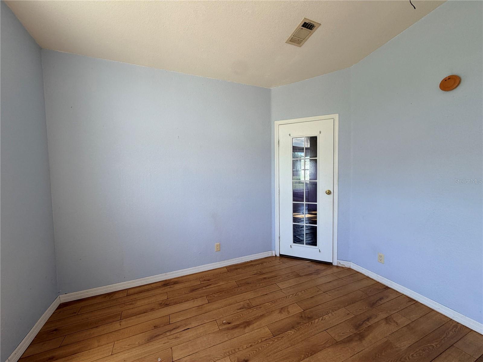 Image 14 of 23 For 1831 Winchester Court S