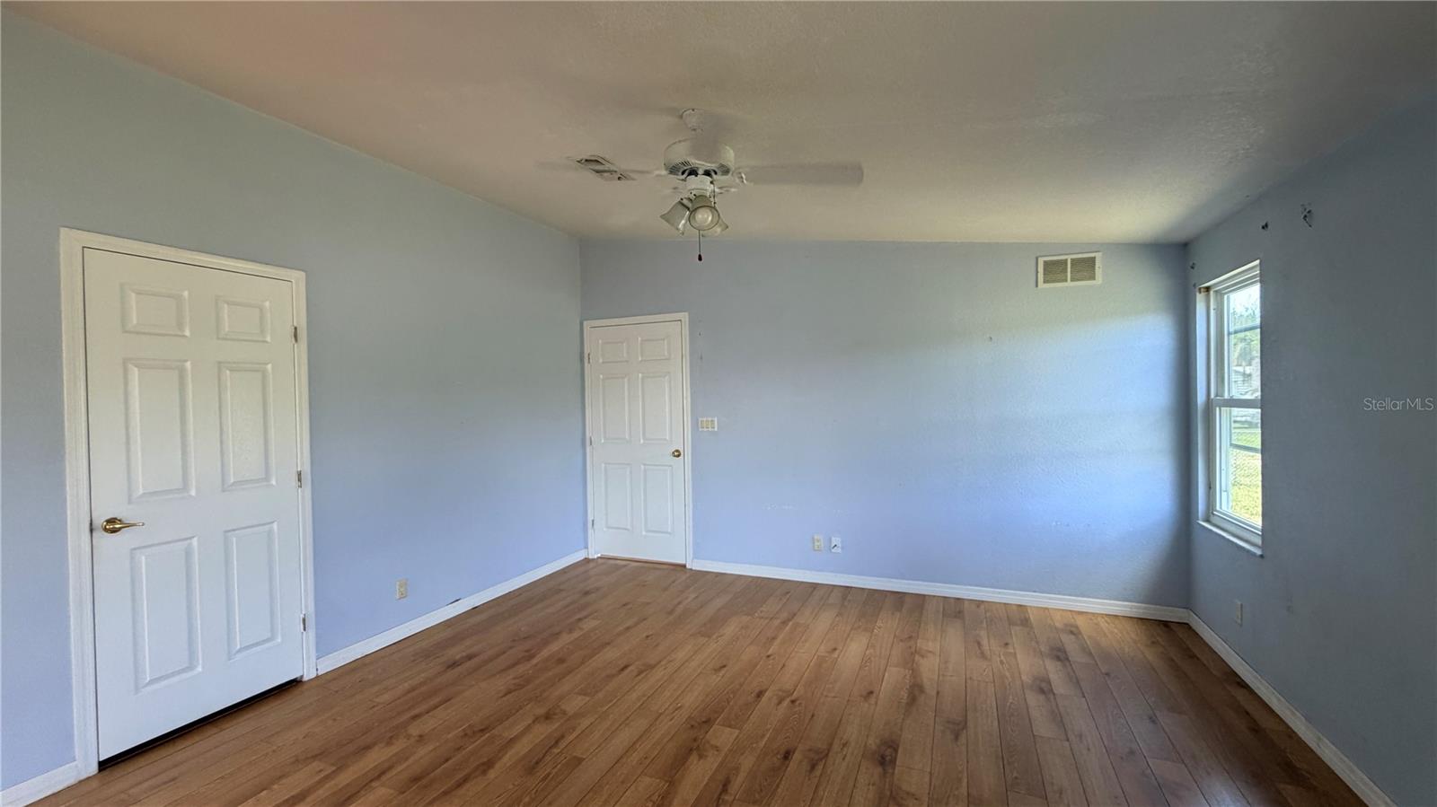 Image 20 of 23 For 1831 Winchester Court S