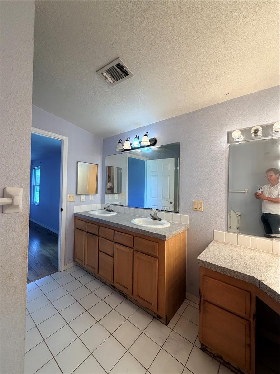 Image 22 of 23 For 1831 Winchester Court S