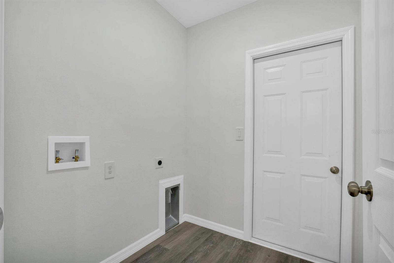 Image 33 of 56 For 9003 Sheppard Drive