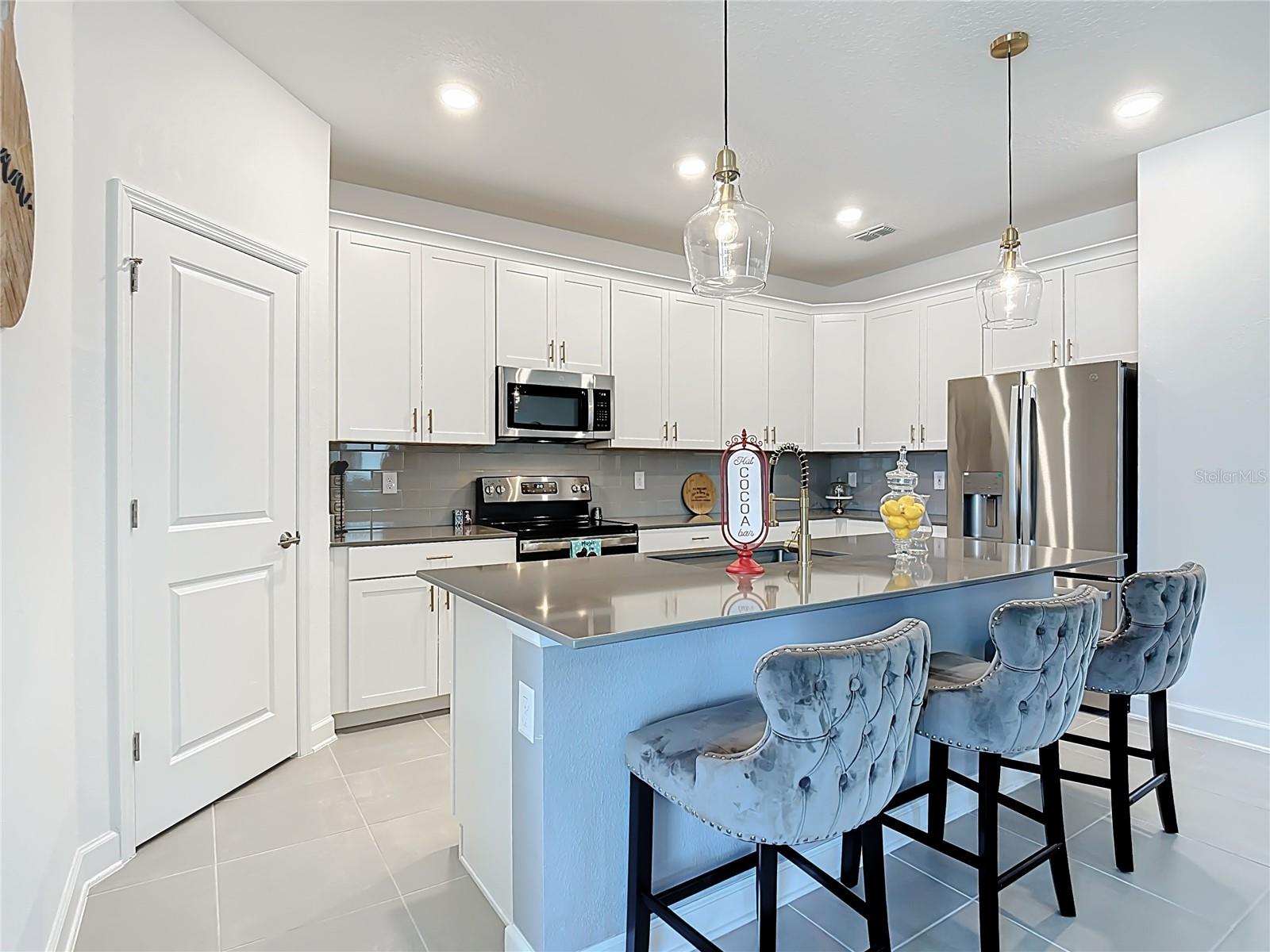 Image 2 of 73 For 4036 Redbridge Loop