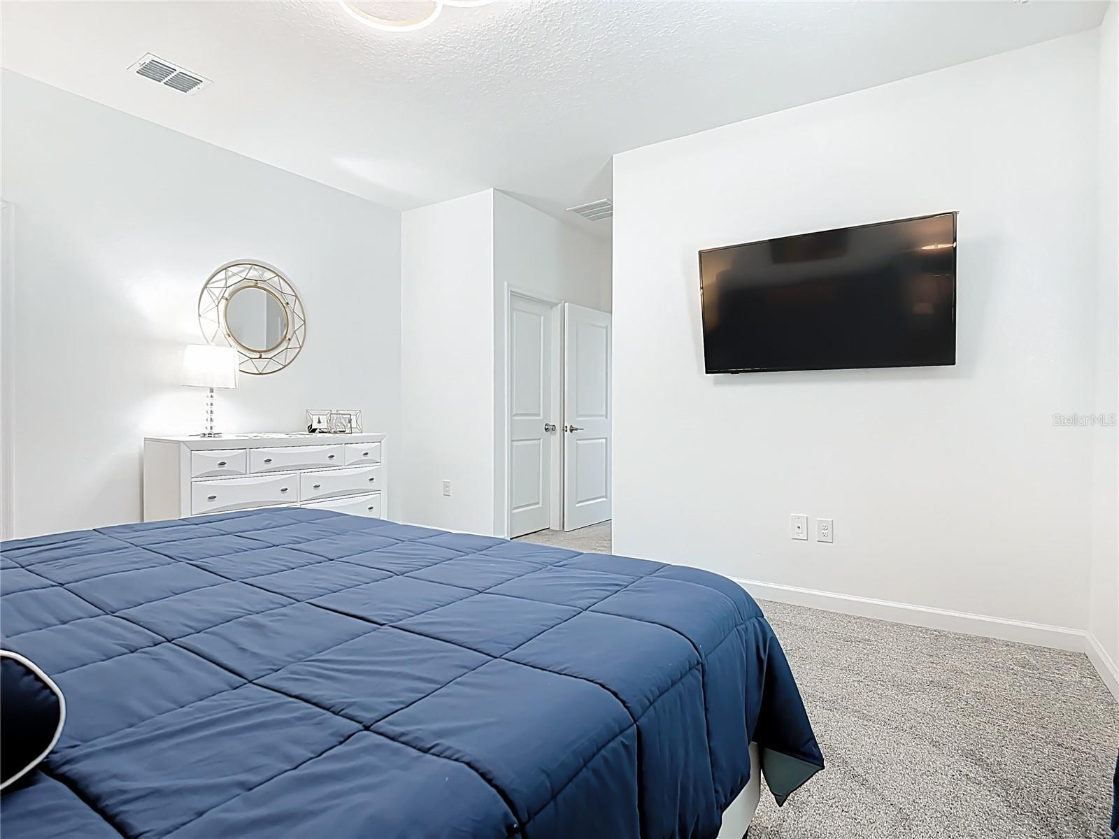 Image 20 of 73 For 4036 Redbridge Loop