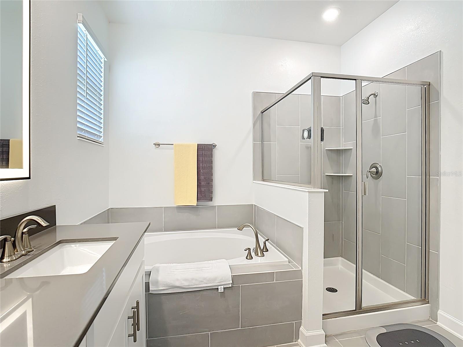 Image 22 of 73 For 4036 Redbridge Loop