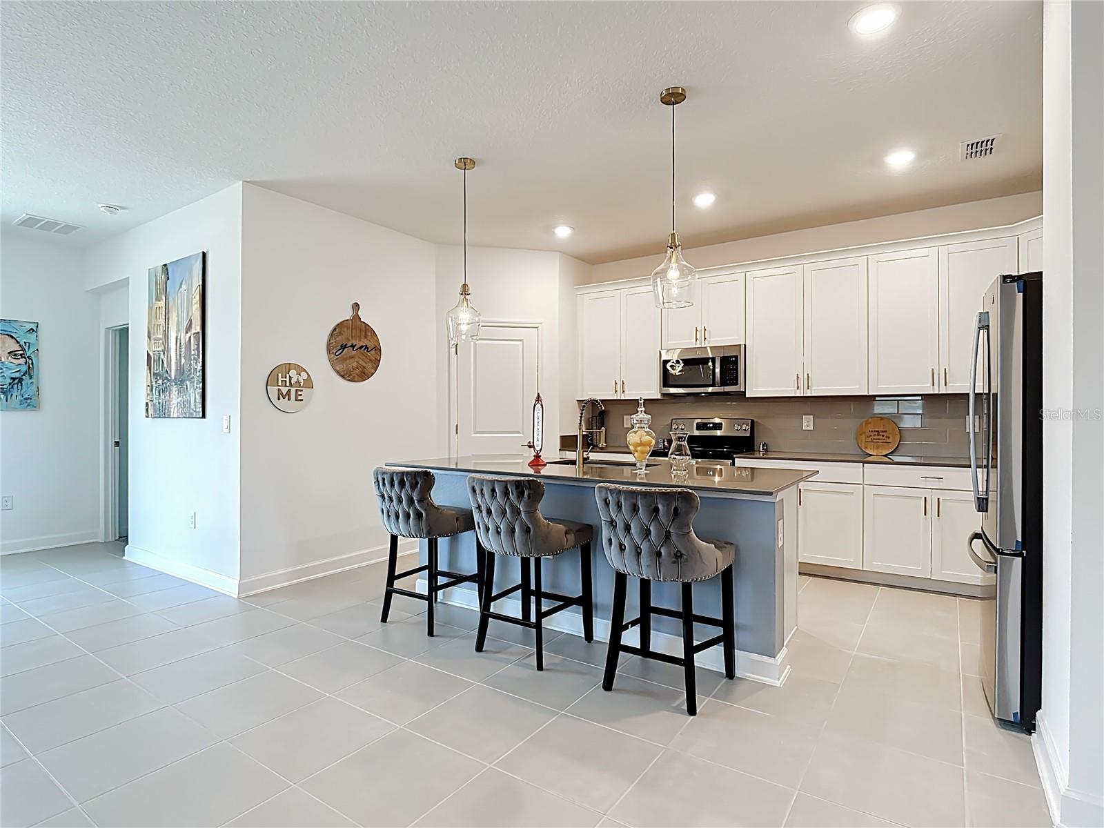 Image 3 of 73 For 4036 Redbridge Loop