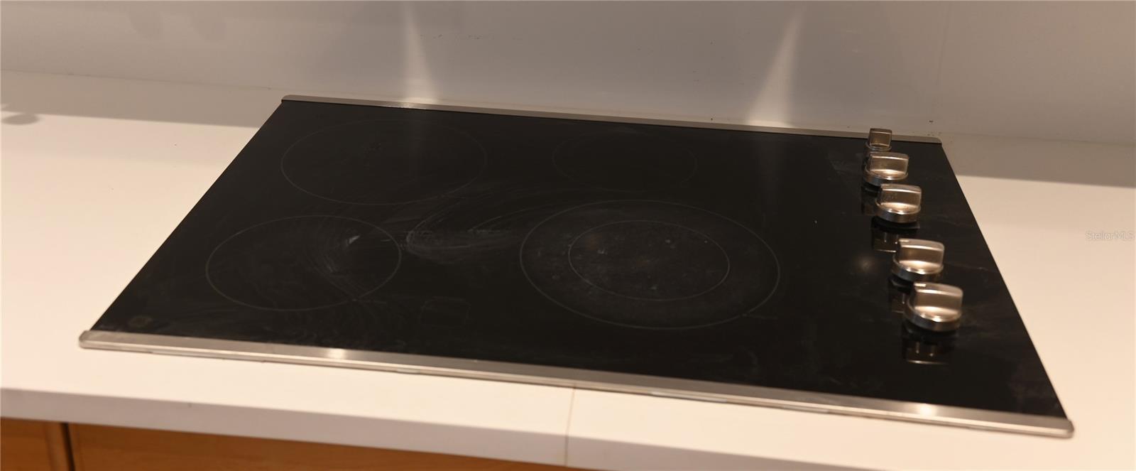 Image 5 of 27 For 8800 Oak Landings Court