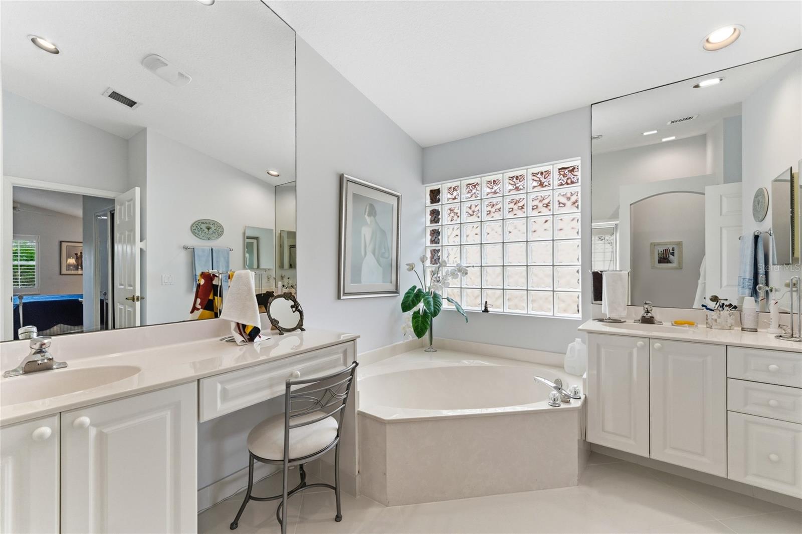 Image 11 of 36 For 7548 Caprio Drive