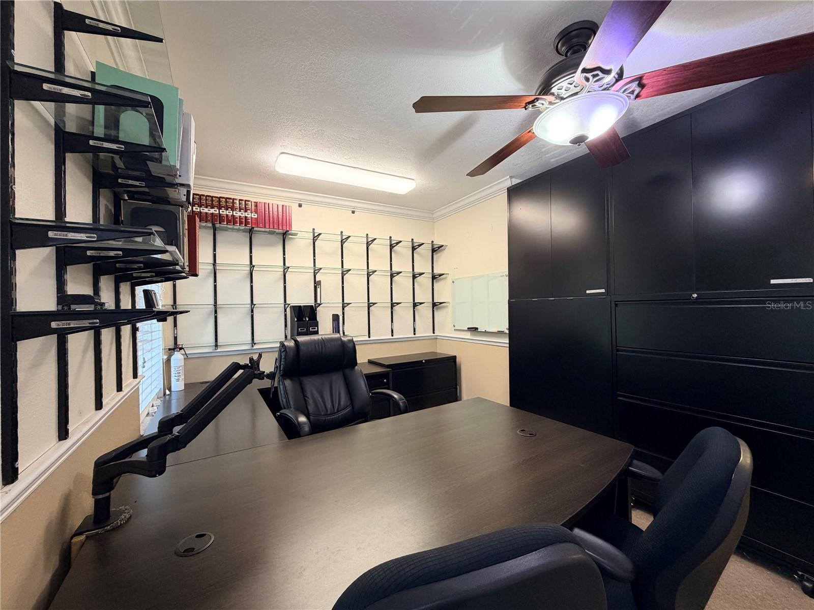 Image 13 of 18 For 1400 Oak Street F